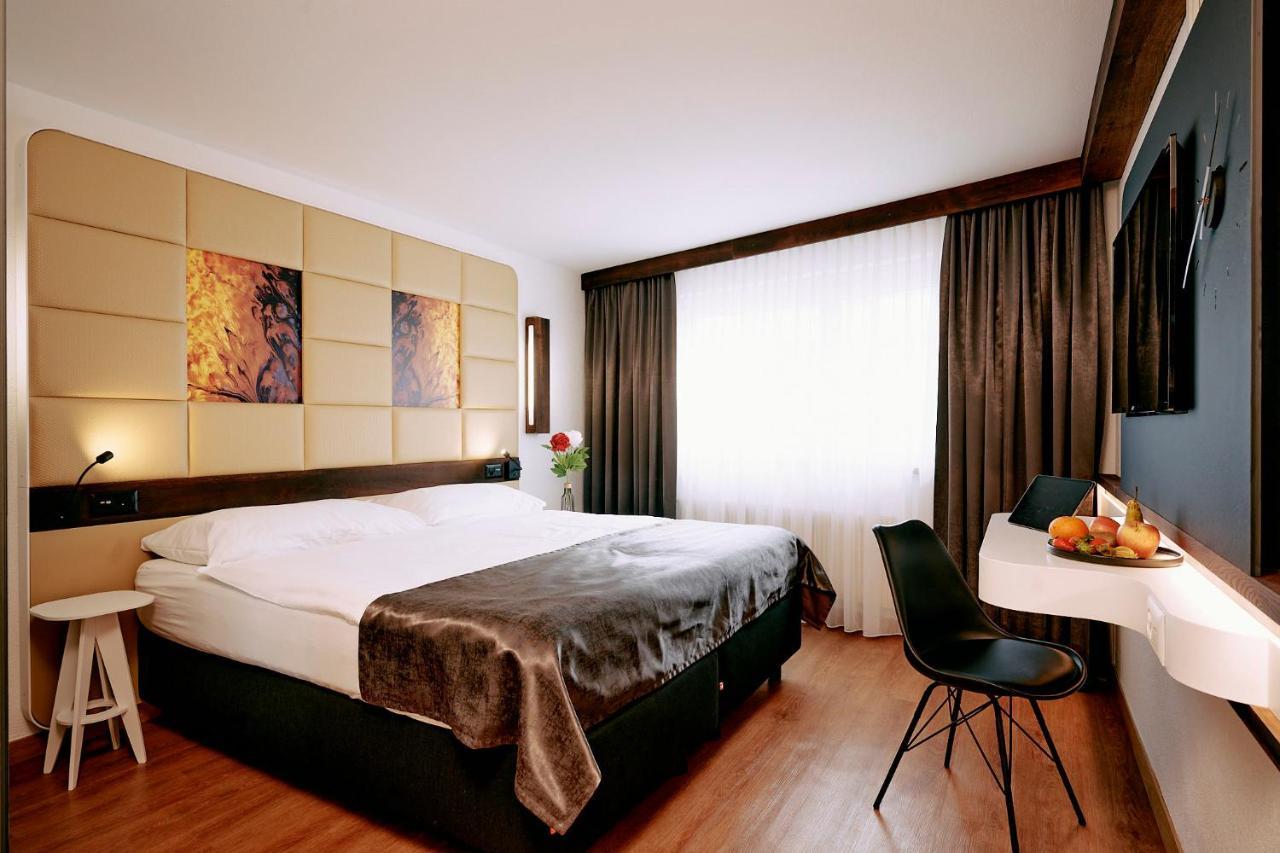 Elite Hotel Visp Buitenkant foto